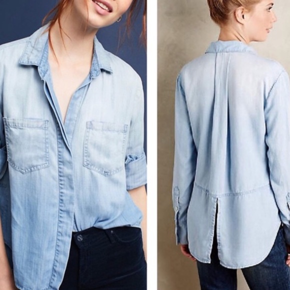 Francesca's Collections Tops - Francesca’s Button Up Denim Chambray Shirt Medium
